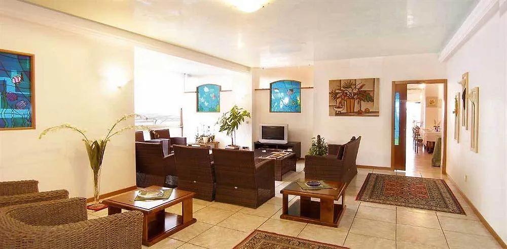 Hotel La Brezza Frontemare Lido di Jesolo 3*,