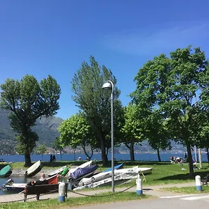 https://comolakehome-a-due-passi-dal-lago.it-lombardy.com