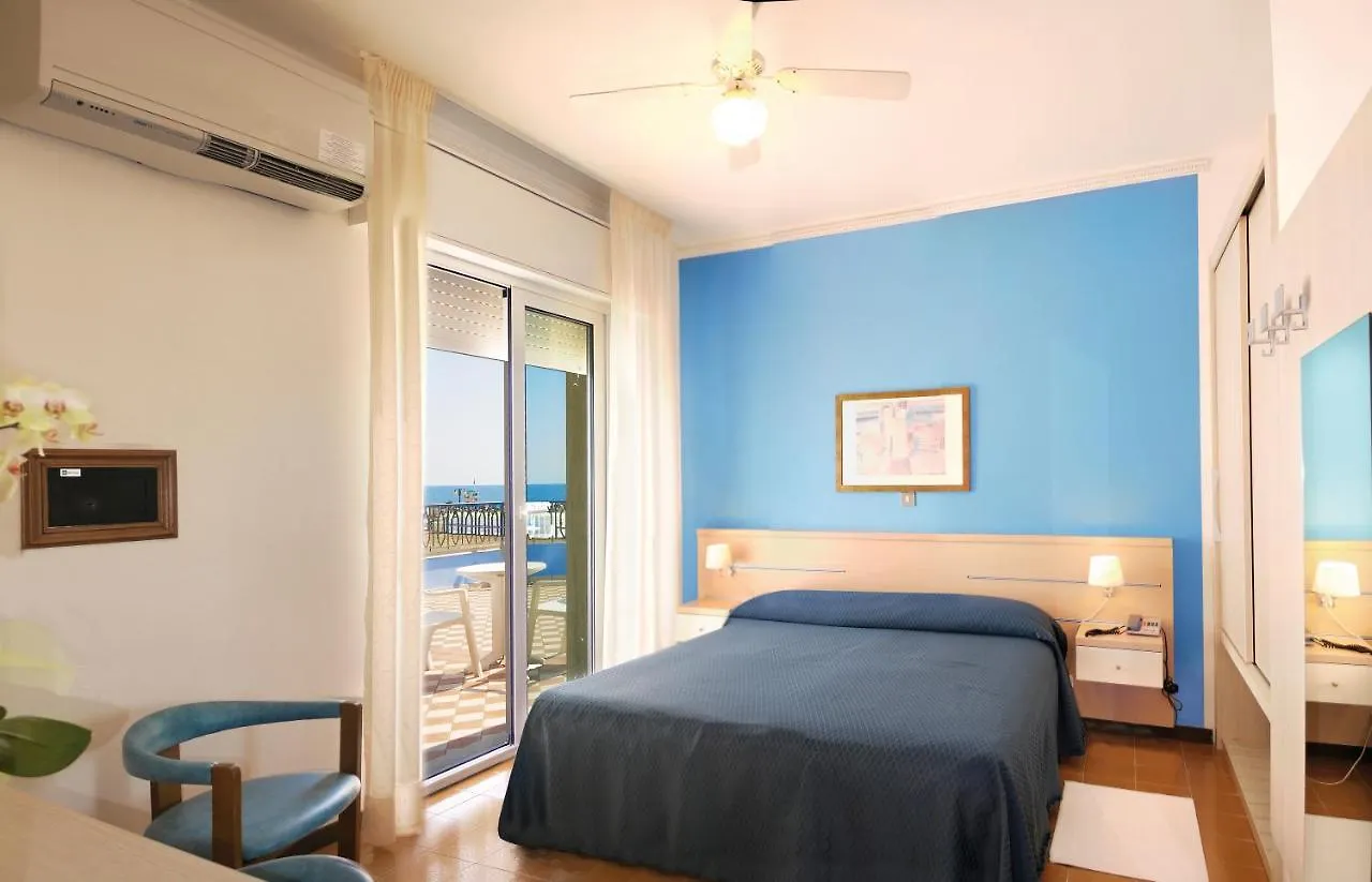 Hotel La Brezza frontemare Lido di Jesolo