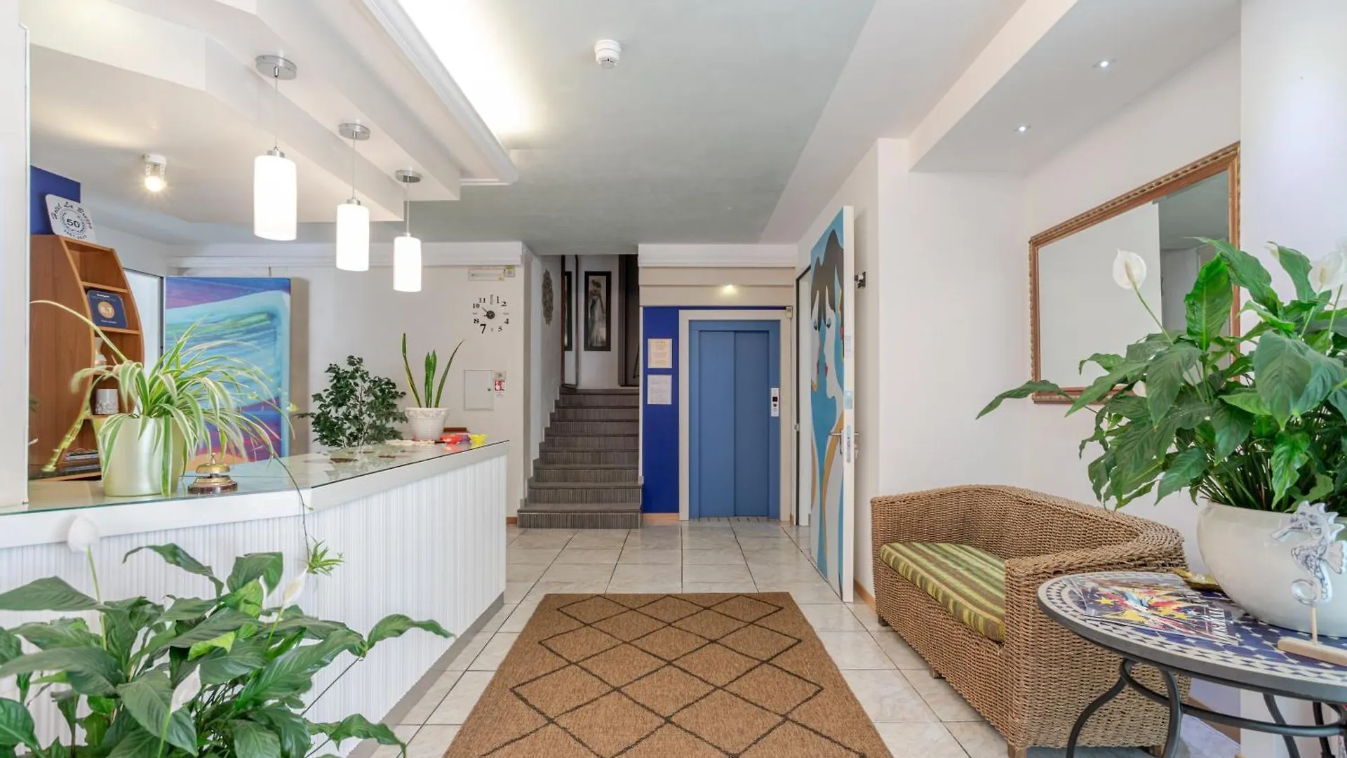 Hotel La Brezza frontemare Lido di Jesolo 3*,  Italia