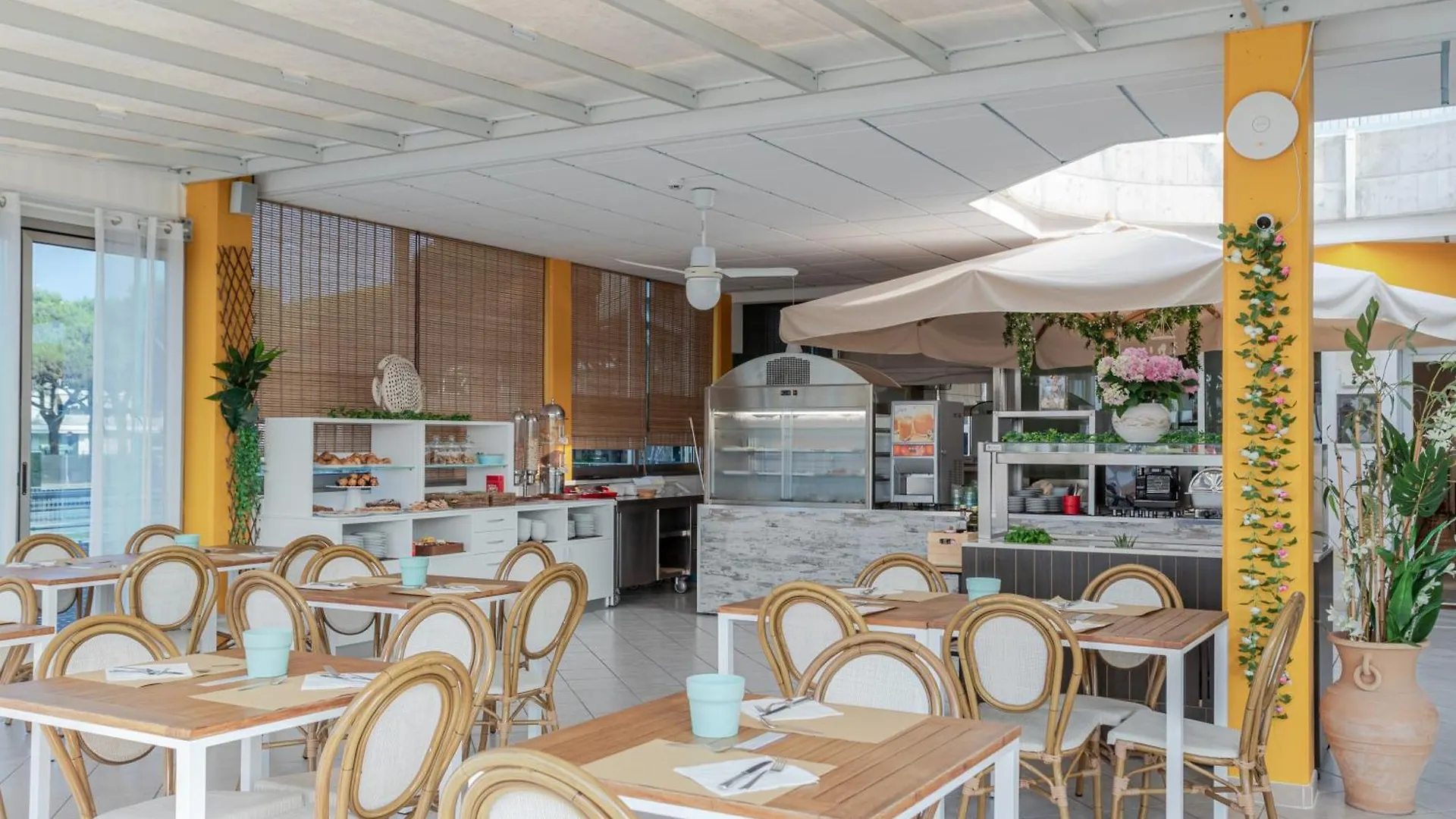 ***  Hotel La Brezza frontemare Lido di Jesolo Italia