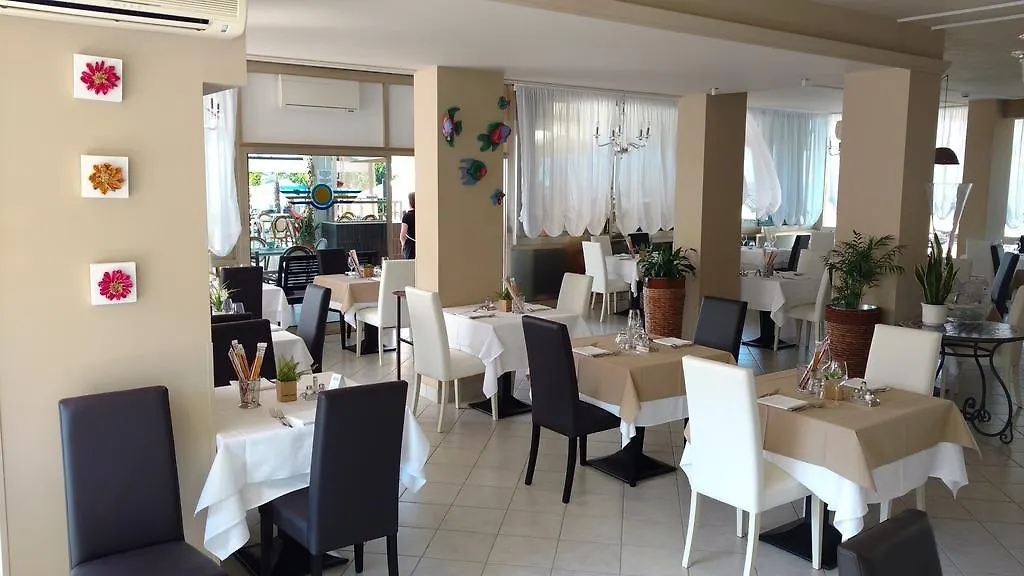 Hotel La Brezza frontemare Lido di Jesolo
