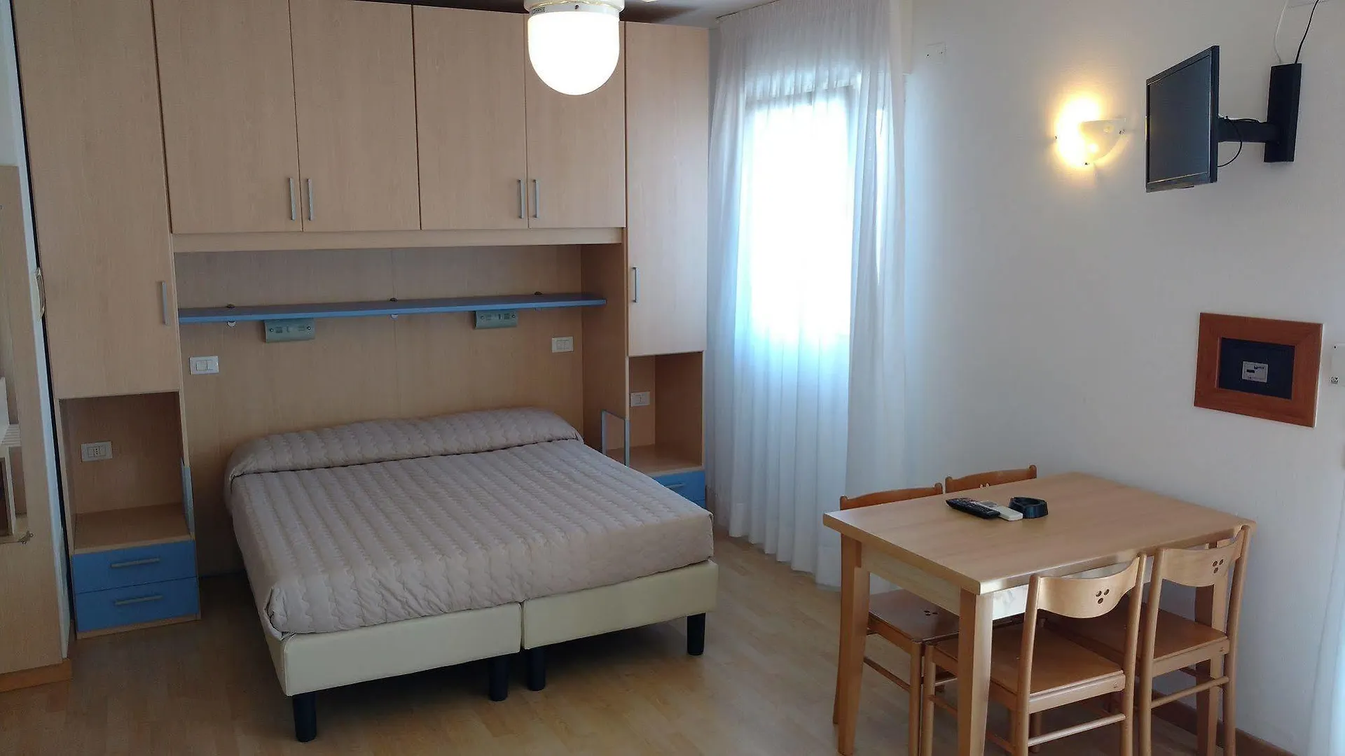Hotel La Brezza frontemare Lido di Jesolo